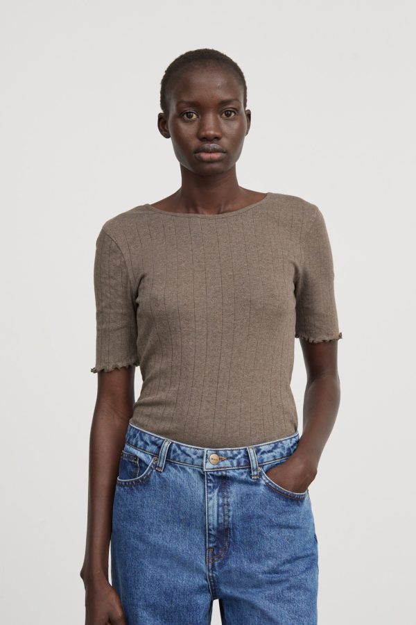 Edie tee - Brown mélange Im Angebot – Bild 2
